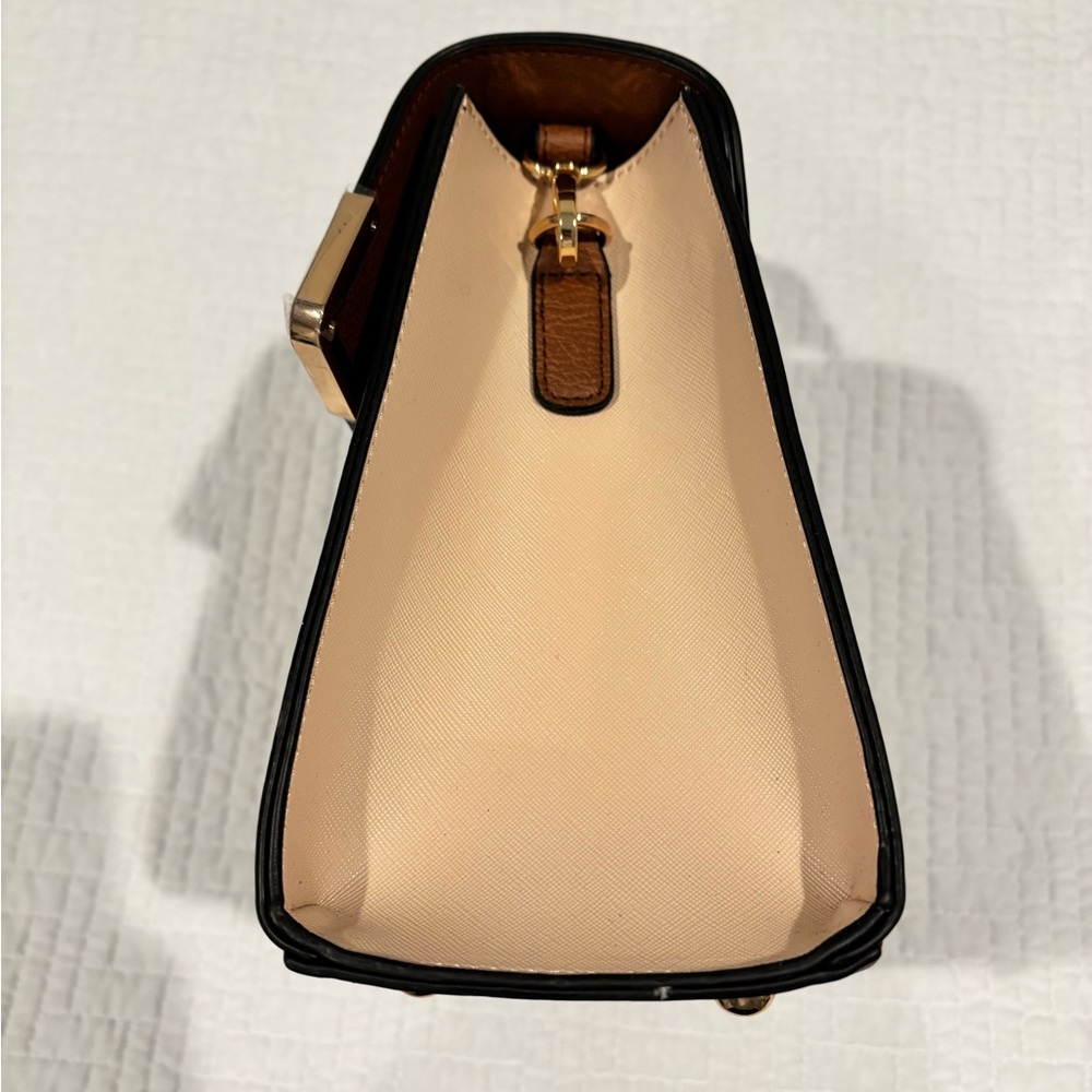 NWOT Dune Handbag- Vintage and Elegant! - Picture 5 of 6